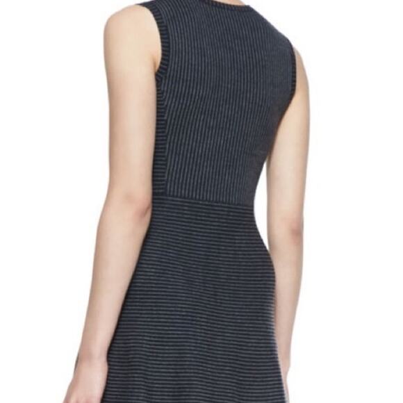 Theory Randria Evian Stretch Wool Navy A-Line Stripe Dress Size Small - Picture 2 of 10